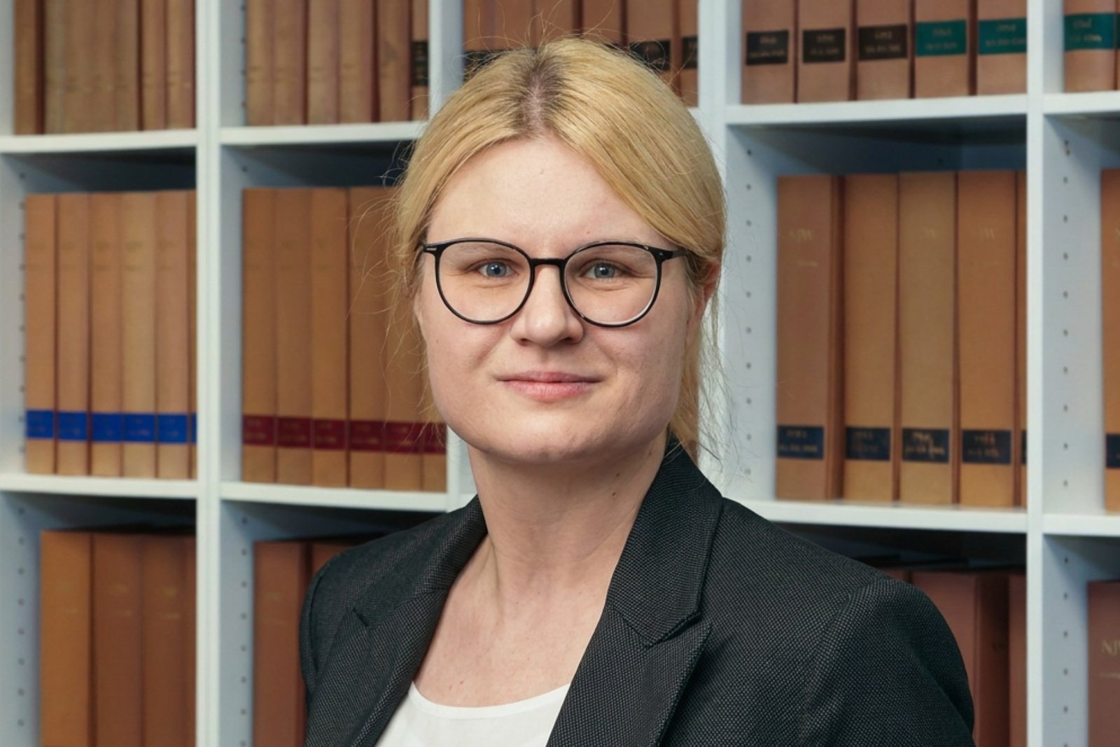 Angela Widmann